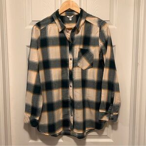 Sonoma, women's plaid shirt, size Large.